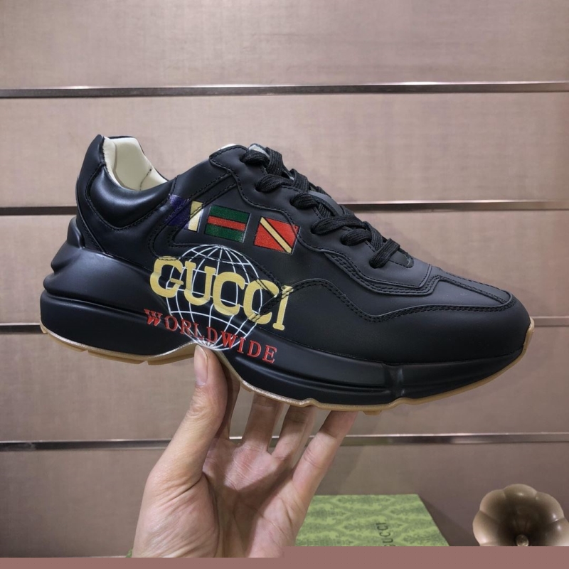 G*u*i casual shoes